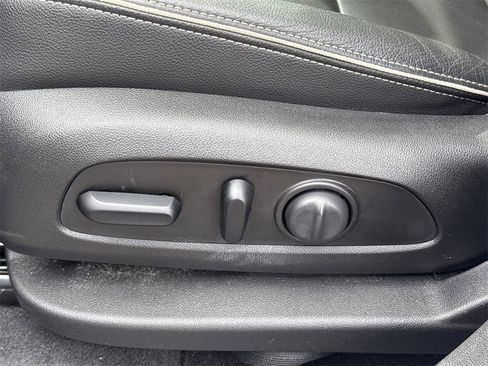 Used 2019 GMC Terrain Denali image 16