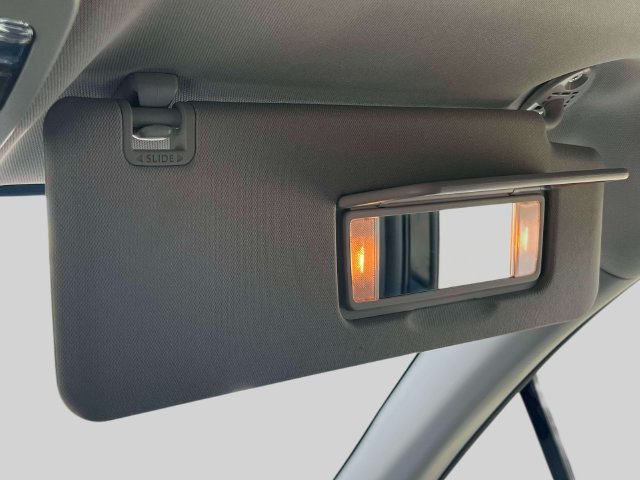 Used 2025 Toyota Sienna XLE FWD image 33