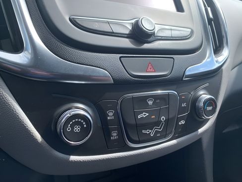 Certified 2021 Chevrolet Equinox LT AWD/4WD image 11