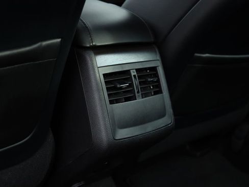 Used 2018 Toyota Avalon XLE Plus image 15