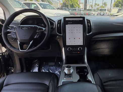 Certified 2024 Ford Edge SEL w/ Convenience Package AWD/4WD image 29