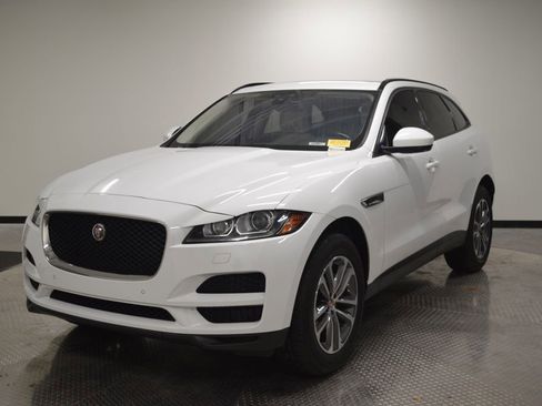 Used 2018 Jaguar F-PACE Premium image 1