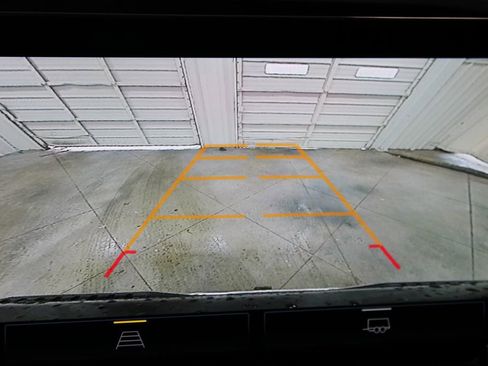 Used 2025 Chevrolet Silverado 1500 LT image 33