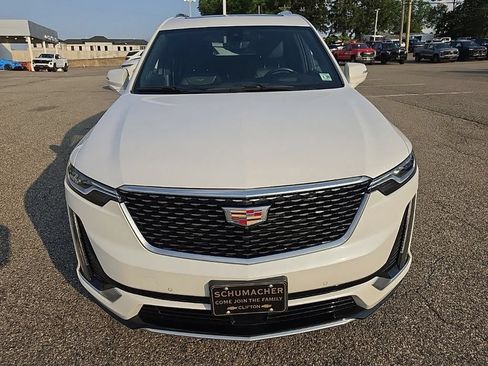 Used 2024 Cadillac XT6 Premium Luxury w/ Technology Package AWD/4WD image 8