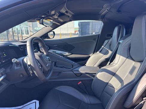 Certified 2025 Chevrolet Corvette Stingray Coupe RWD image 31