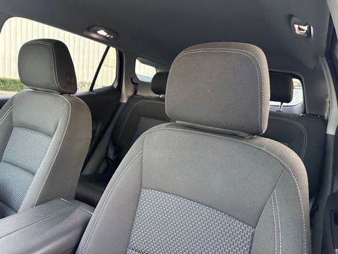 Certified 2024 GMC Terrain SLE image 25