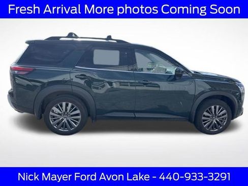 Used 2024 Nissan Pathfinder SL w/ SL Premium Package AWD/4WD image 8