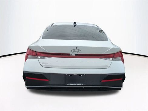 New 2026 Hyundai Elantra Limited image 6