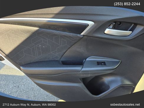 Used 2017 Honda Fit EX image 22