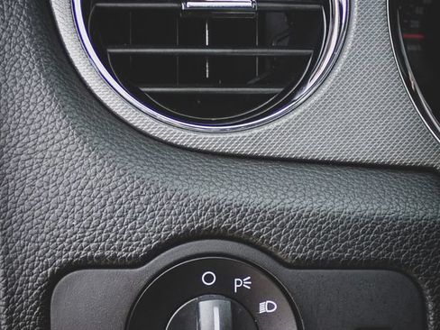 Used 2012 Ford Mustang Coupe RWD image 5