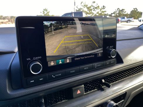 Used 2025 Honda CR-V EX image 16