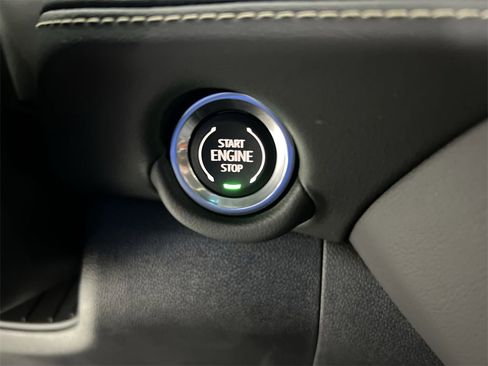 New 2025 Chevrolet Suburban Premier image 16