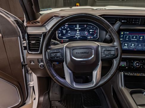 Used 2024 GMC Sierra 2500 Denali w/ Denali Reserve Package AWD/4WD image 15
