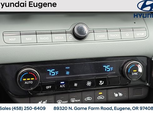 New 2025 Hyundai Elantra Limited image 22