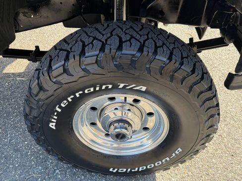 Used 1997 Ford F250 4x4 Regular Cab Heavy Duty image 26