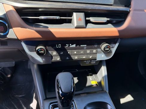 New 2026 Subaru Outback Touring XT AWD/4WD image 14