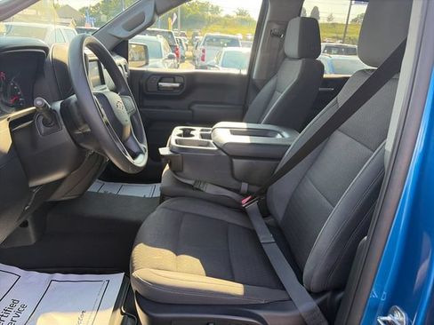 Used 2022 Chevrolet Silverado 1500 Custom AWD/4WD image 9