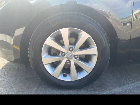Used 2012 Kia Rio EX w/ Convenience Pkg FWD image 15