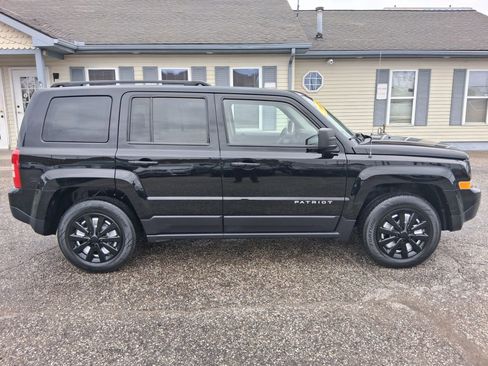 Used 2015 Jeep Patriot Sport w/ Power Value Group FWD image 8