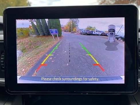 Certified 2022 Ford Explorer XLT w/ Equipment Group 202A image 26