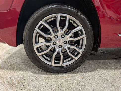 Used 2023 GMC Terrain Denali w/ Denali Premium Package image 11