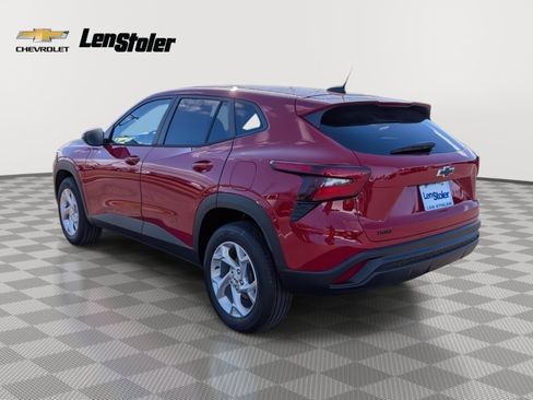 New 2026 Chevrolet Trax LS w/ LS Convenience Package image 2