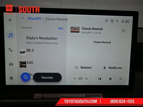 Used 2025 Toyota Tacoma Limited image 12