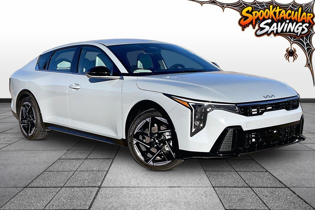 Used 2026 Kia K4 GT-Line FWD image 2