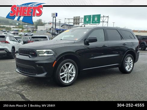 Used 2023 Dodge Durango GT image 1