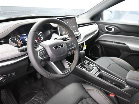 New 2026 Jeep Compass Latitude AWD/4WD image 15