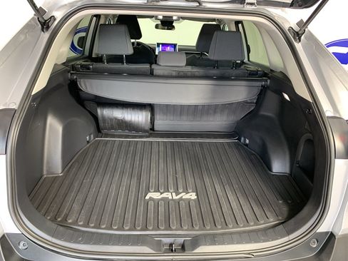 Used 2024 Toyota RAV4 LE AWD/4WD image 34