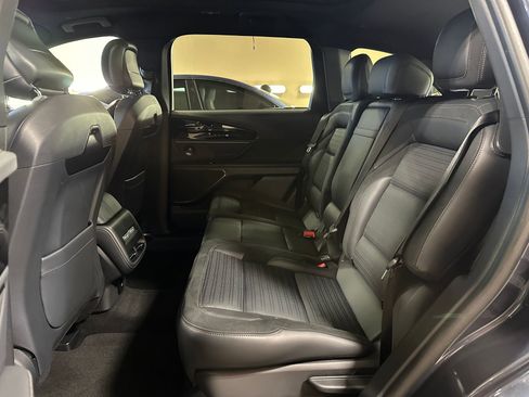 Used 2024 Lincoln Nautilus Reserve w/ Equipment Group 202A image 16