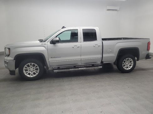 Used 2018 GMC Sierra 1500 SLE w/ SLE Value Package AWD/4WD image 2