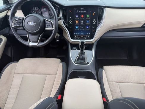Used 2025 Subaru Outback Premium image 15
