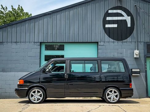 Used 1999 Volkswagen Eurovan GLS FWD image 3