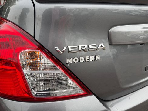 Used 2019 Nissan Versa SV w/ SV Special Edition Package FWD image 15