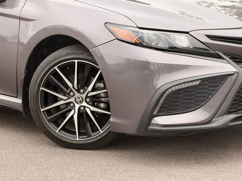 Used 2024 Toyota Camry SE FWD image 2