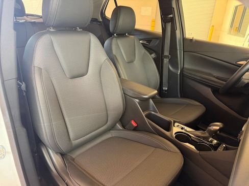 Used 2025 Buick Encore GX Preferred AWD/4WD image 30