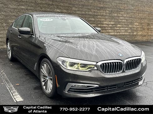 Used 2018 BMW 530i image 1