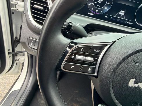 Certified 2024 Kia Seltos S AWD/4WD image 17