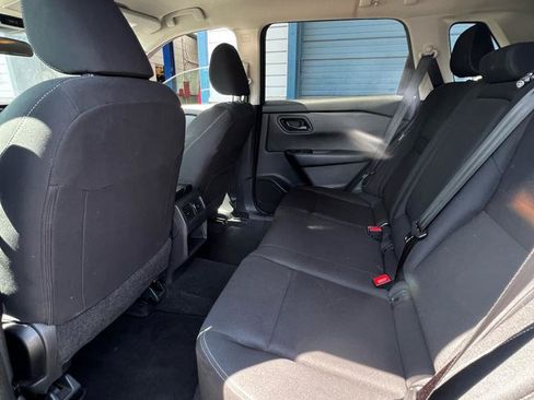 Used 2024 Nissan Rogue S AWD/4WD image 10