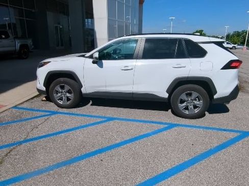 Used 2024 Toyota RAV4 XLE w/ Convenience Package AWD/4WD image 4