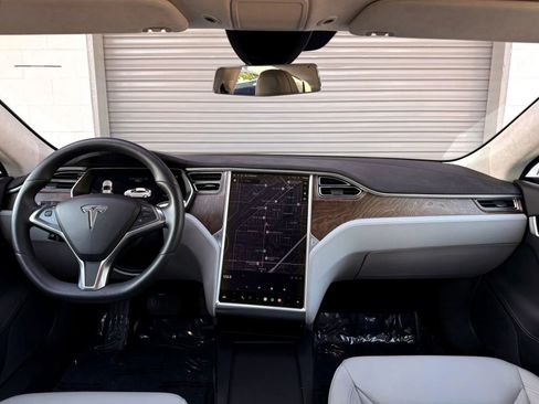 Used 2016 Tesla Model S 70D AWD/4WD image 11