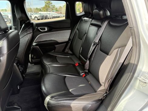 Certified 2024 Jeep Compass Latitude AWD/4WD image 13