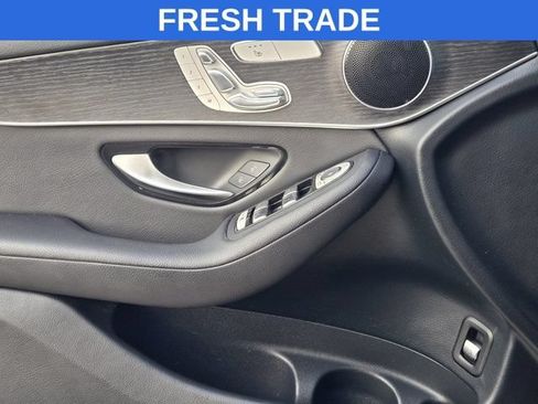 Used 2021 Mercedes-Benz GLC 300 4MATIC image 24