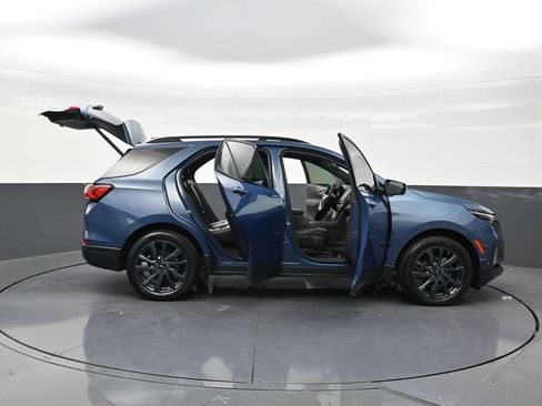 Used 2024 Chevrolet Equinox RS w/ RS Leather Package FWD image 30