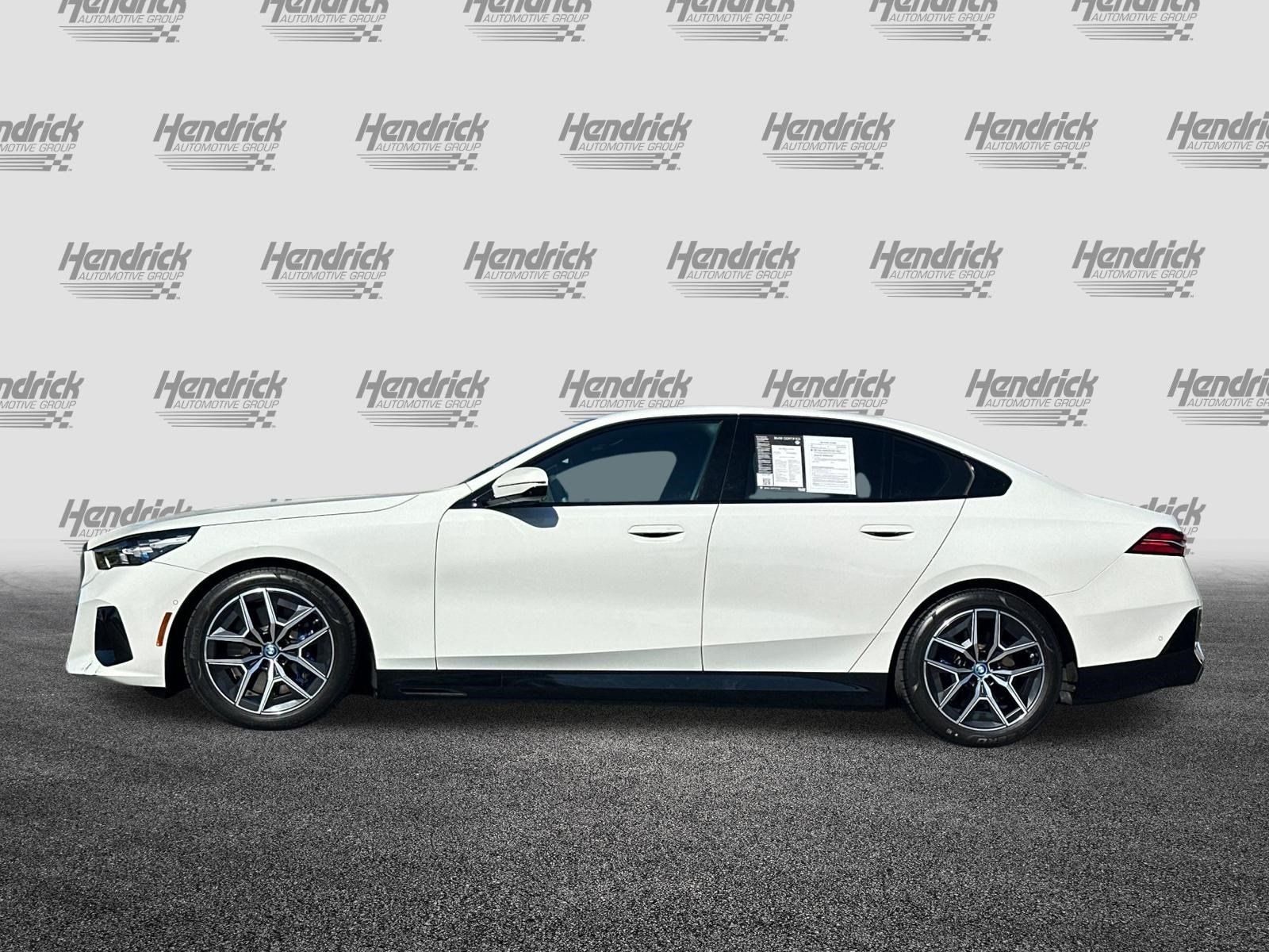 Used 2024 BMW i5 eDrive40i w/ M Sport Package RWD image 8