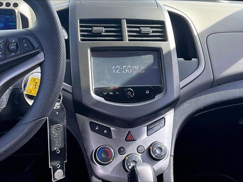 Used 2015 Chevrolet Sonic LT image 6