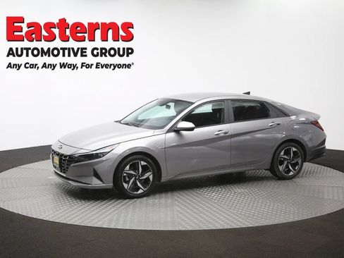 Used 2023 Hyundai Elantra SEL w/ Convenience Package FWD image 52