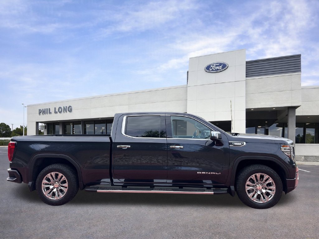 Used 2023 GMC Sierra 1500 Denali AWD/4WD image 9